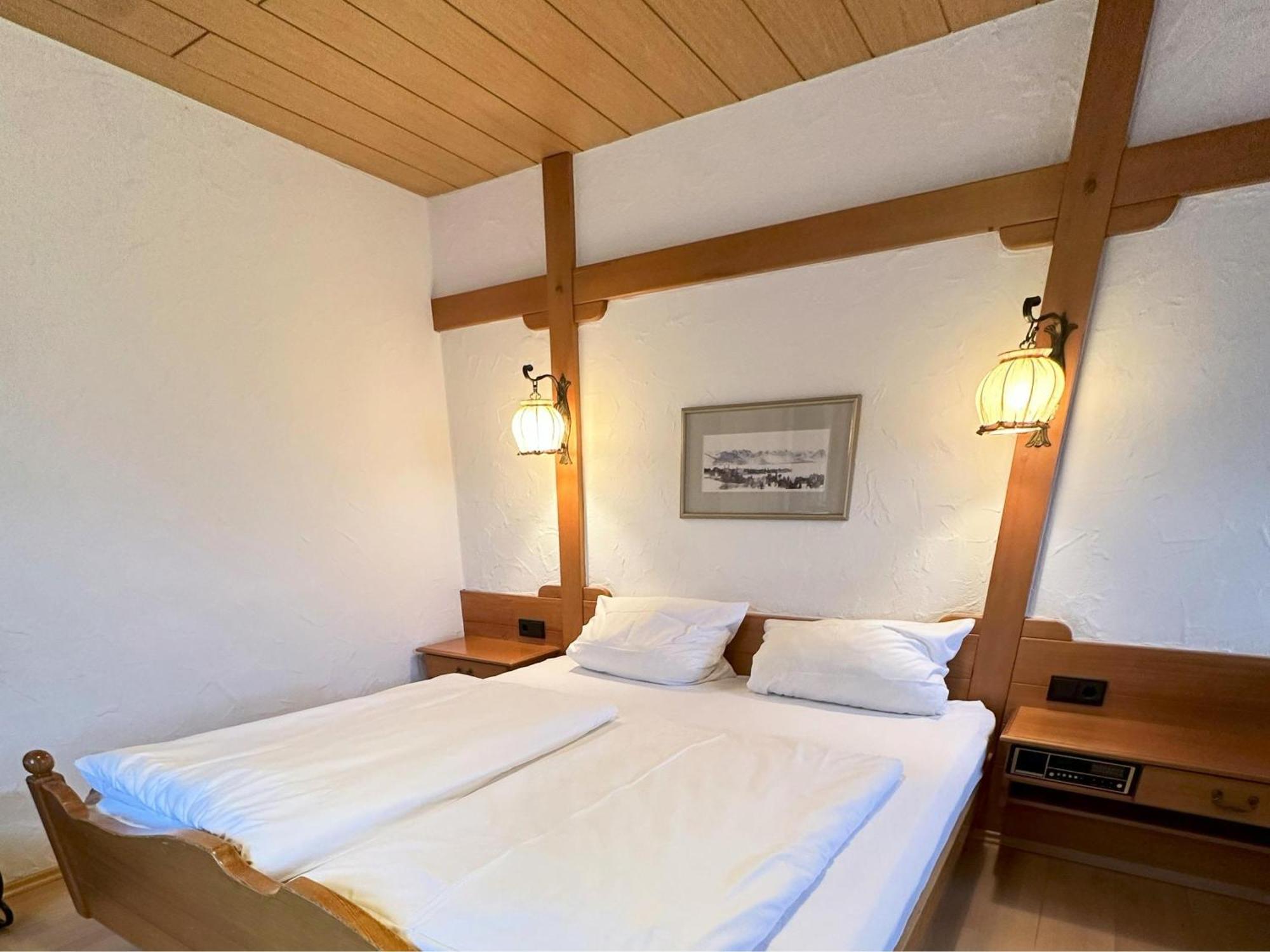 Hoehengasthaus Haldenhof ユーバーリンゲン エクステリア 写真